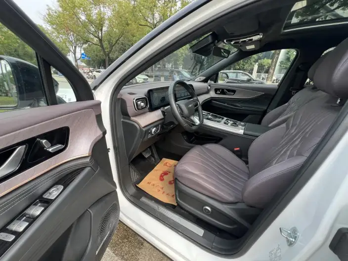 Chery Tiggo 9 2025 Model 2.0T AT 2WD Exclusive Edition – фото 8