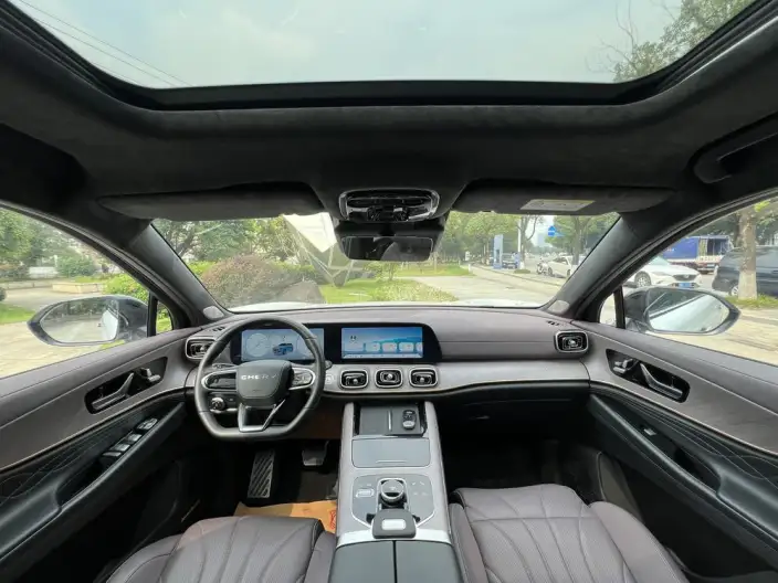 Chery Tiggo 9 2025 Model 2.0T AT 2WD Exclusive Edition – фото 10