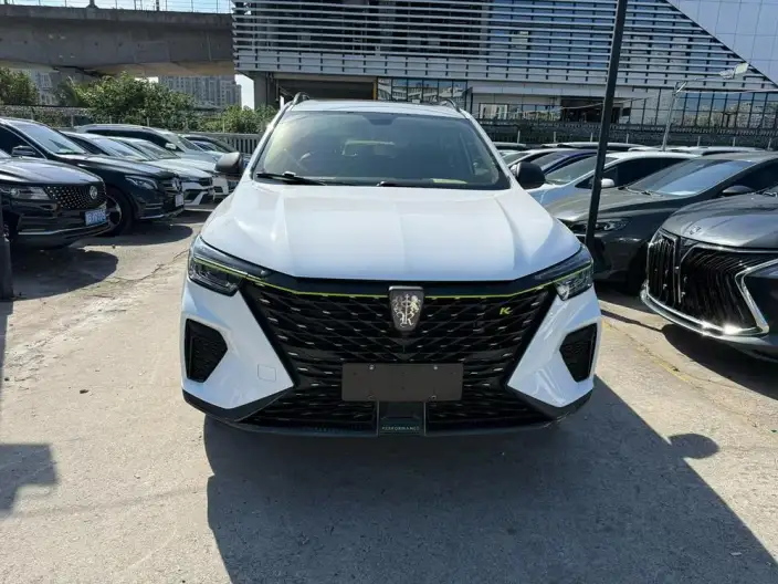 Roewe RX5 2023 Model PLUS 330TGI Automatic Trendy Smart Zhen Edition