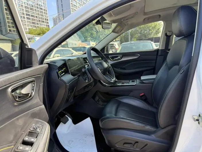 Roewe RX5 2023 Model PLUS 330TGI Automatic Trendy Smart Zhen Edition – фото 8
