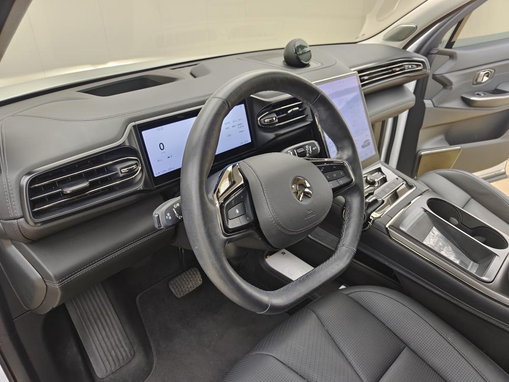 NIO ES8 2020 580km Signature 6-Seater – фото 17