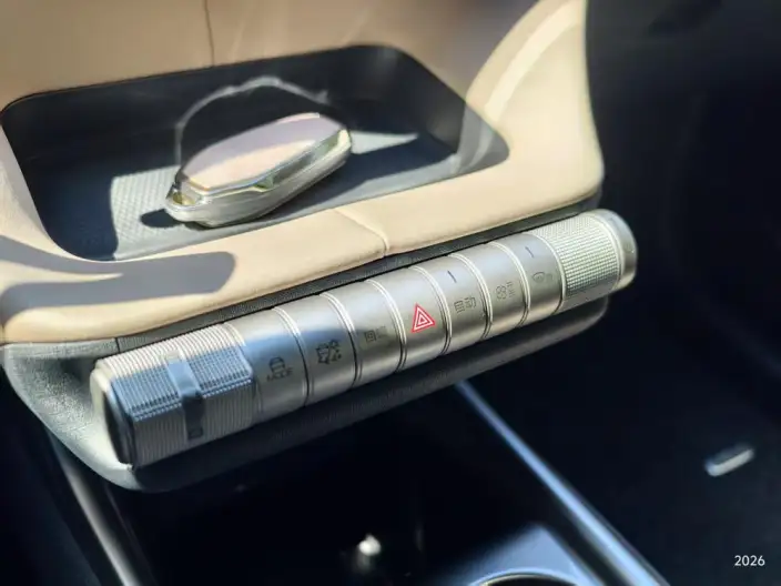 BYD Dolphin 2023 Model Fashion Edition – фото 5
