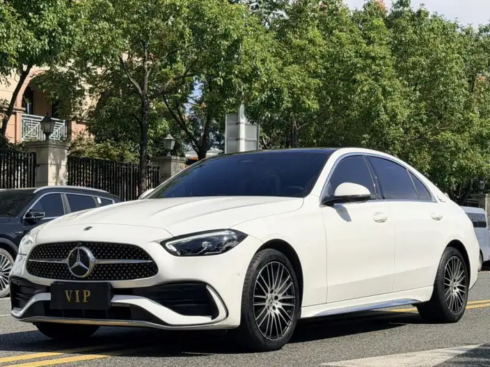 Mercedes-Benz C-Class 2025 Model C 260 L Sports Edition – фото 1