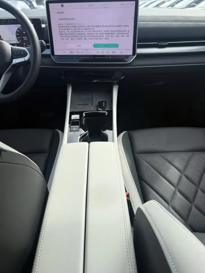 Volkswagen Sagitar 2026 Model L 300TSI DSG Luxury Model – фото 8