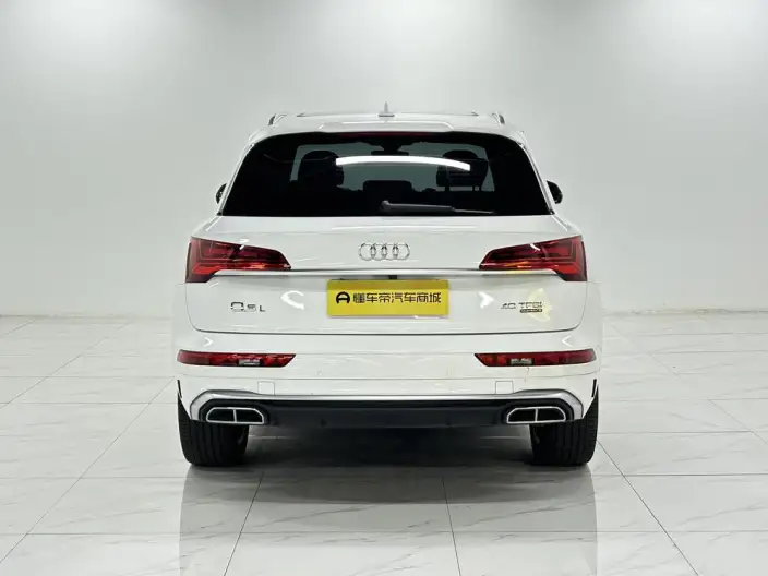 Audi Q5L 2022 Model 40T Fashion Dynamic Model – фото 6