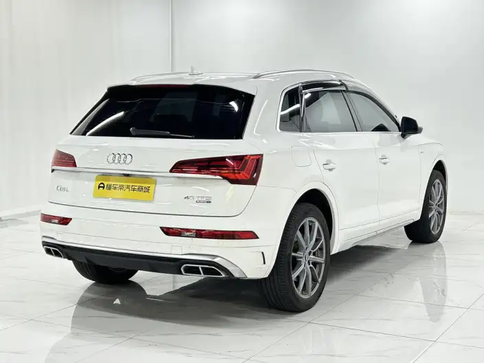 Audi Q5L 2022 Model 40T Fashion Dynamic Model – фото 7