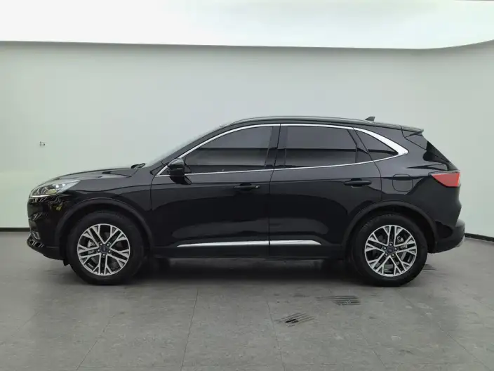 Ford Escape 2020 Model EcoBoost 245 2WD Shine Xiang Model