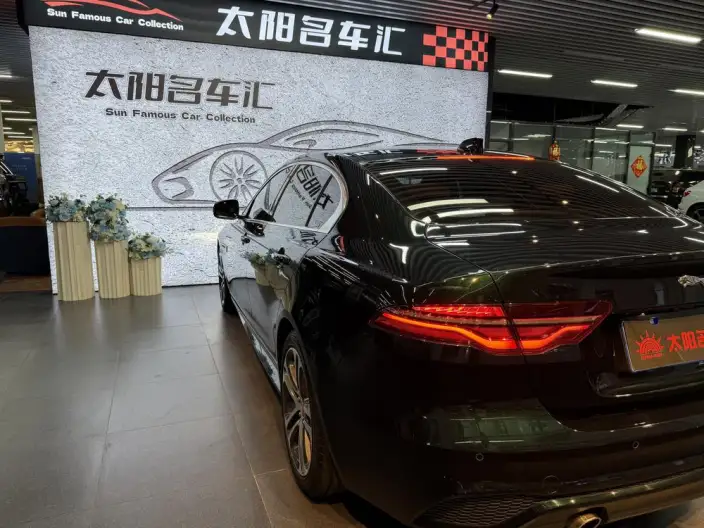 Jaguar XE L 2021 Model 2.0T 250PS R-DYNAMIC SE Technology Edition Sports Edition – фото 5