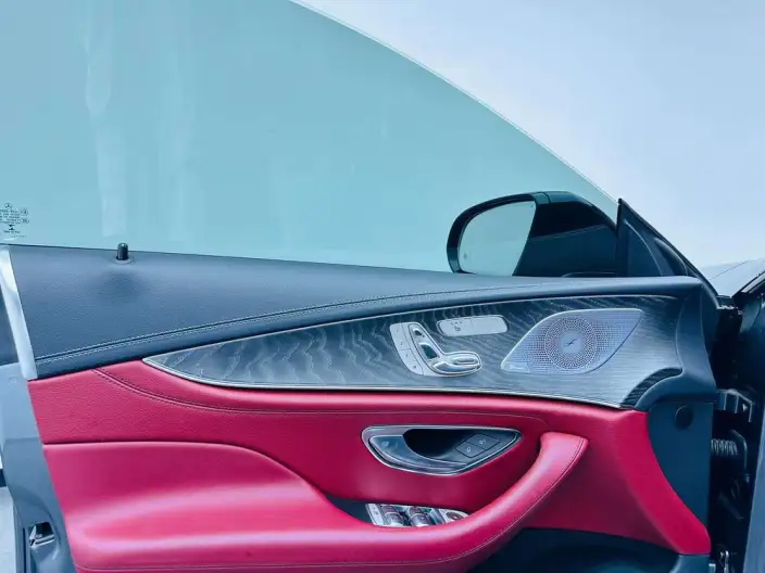 Mercedes-Benz CLS 2022 Model CLS 300 Luxury Model – фото 5
