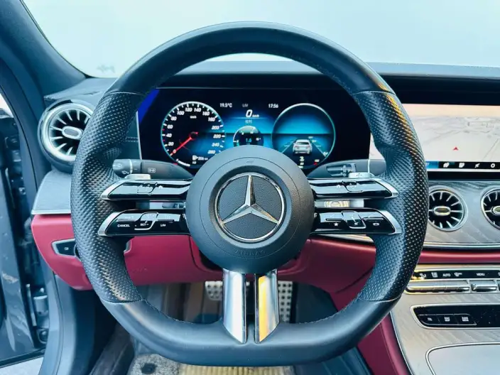 Mercedes-Benz CLS 2022 Model CLS 300 Luxury Model – фото 9