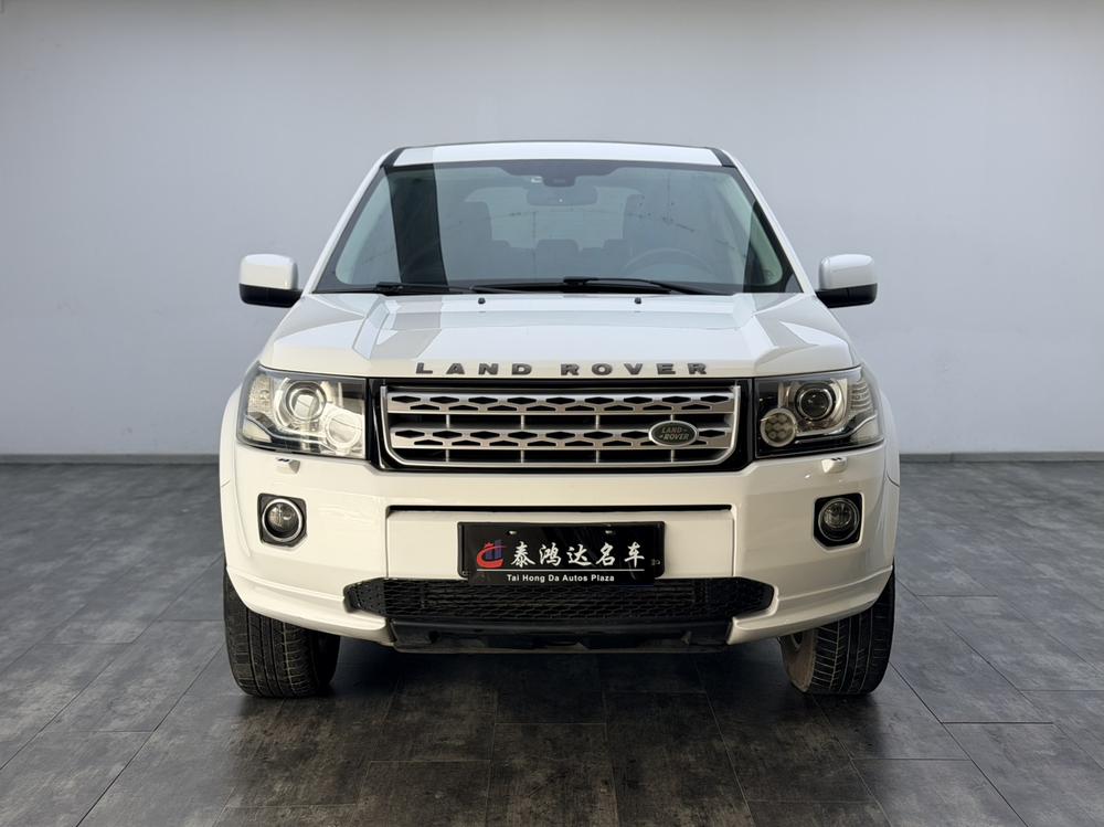 Land Rover Freelander 2 2013 2.0T Si4 SE Petrol – фото 2