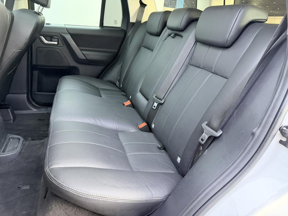 Land Rover Freelander 2 2013 2.0T Si4 SE Petrol – фото 13