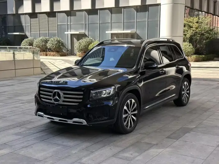 Mercedes-Benz GLB 2025 Model GLB 220 Fashion Model – фото 1