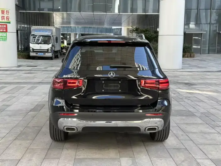 Mercedes-Benz GLB 2025 Model GLB 220 Fashion Model – фото 6