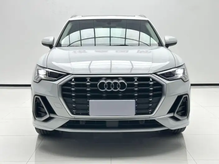 AUDI Q3 2022 Model 35 TFSI Fashion Dynamic Model