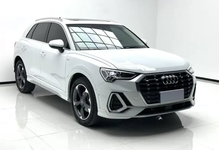 AUDI Q3 2022 Model 35 TFSI Fashion Dynamic Model