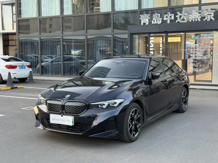 BMW i3 2026 Model eDrive40L Night Set