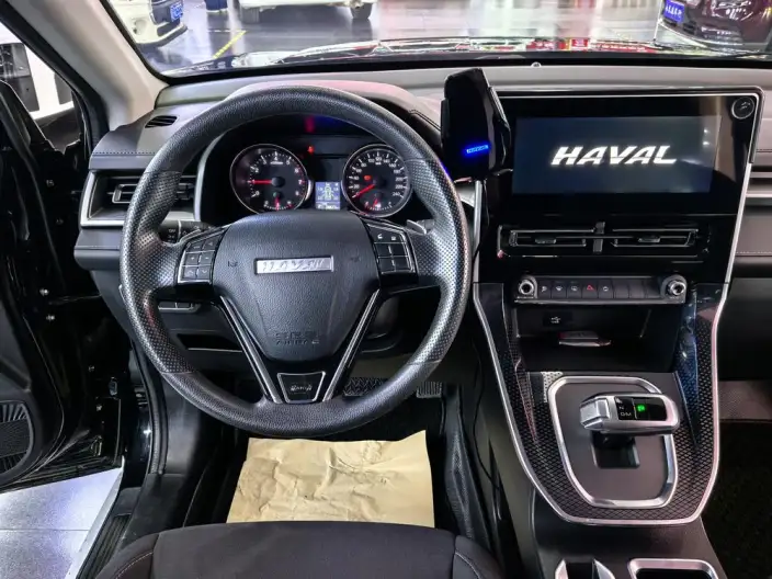 Haval M6 2023 Model PLUS 1.5T DCT Elite Smart Connect Model – фото 7
