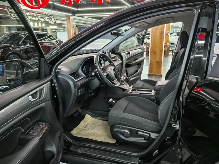 Haval M6 2023 Model PLUS 1.5T DCT Elite Smart Connect Model – фото 10