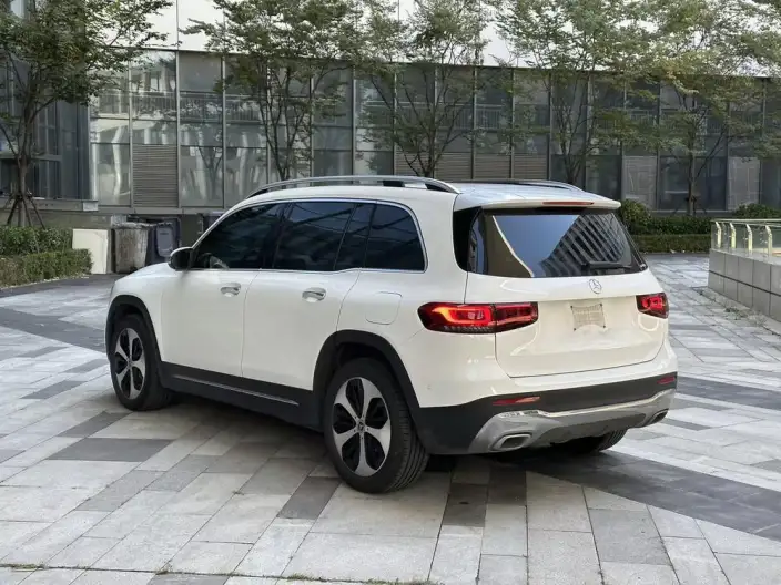 Mercedes-Benz GLB 2023 Model GLB 220 Fashion Model – фото 5