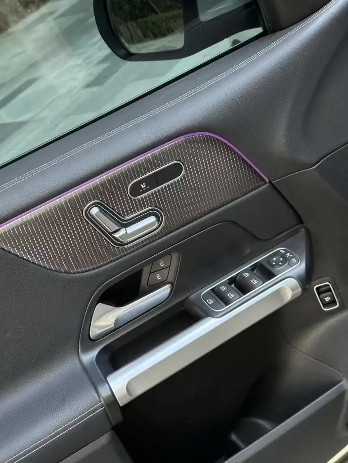 Mercedes-Benz GLB 2023 Model GLB 220 Fashion Model – фото 10