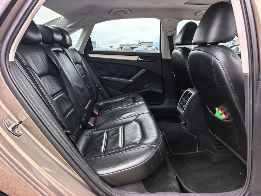 Volkswagen Passat 2014 модификация 1.8TSI DSG Zunrong Edition – фото 17