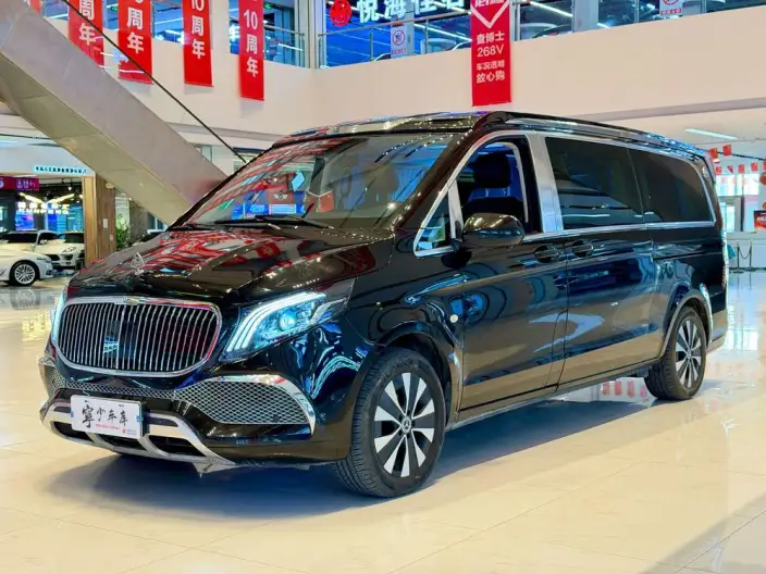 Viano 2023 Model 2.0T Business Edition 7 seat – фото 1