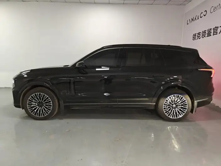 Lynk & Co 09 2026 Model 2.0T 4WD Tiggo Edition Ultra