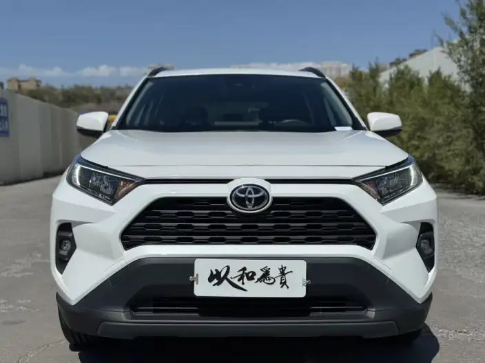 Toyota RAV4 2023 Model 2.0L CVT 2WD Urban Edition – фото 2