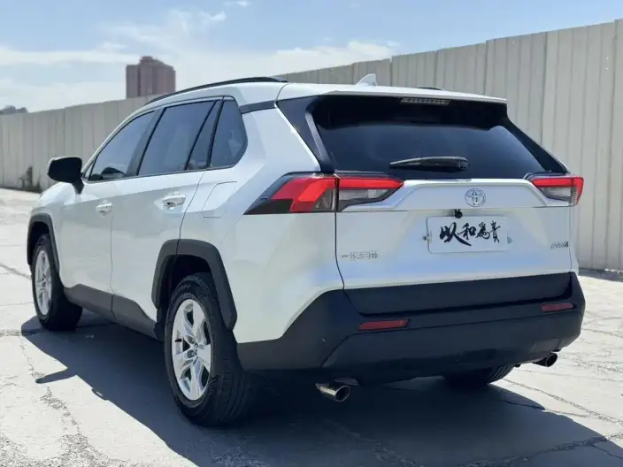 Toyota RAV4 2023 Model 2.0L CVT 2WD Urban Edition – фото 4