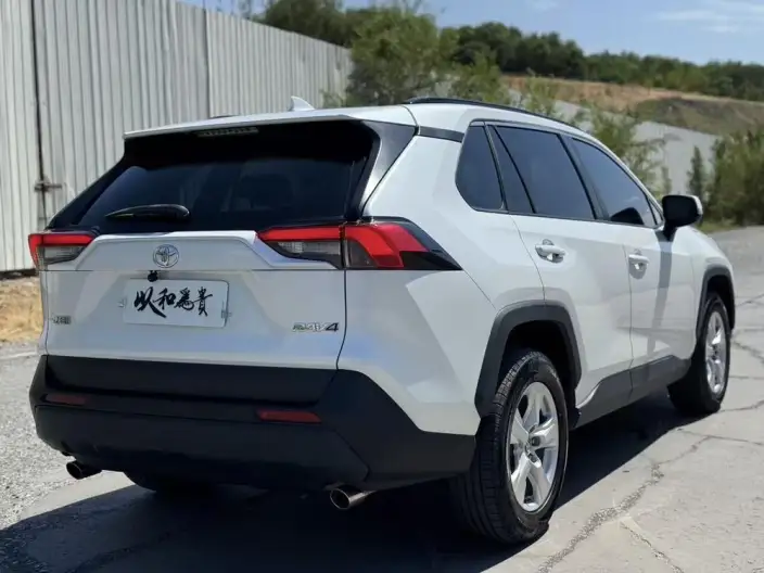 Toyota RAV4 2023 Model 2.0L CVT 2WD Urban Edition – фото 6