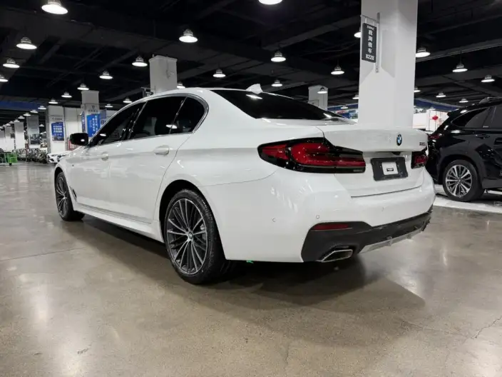 BMW 5 Series 2022 Model Facelift 530Li Executive Model M Sports Set
