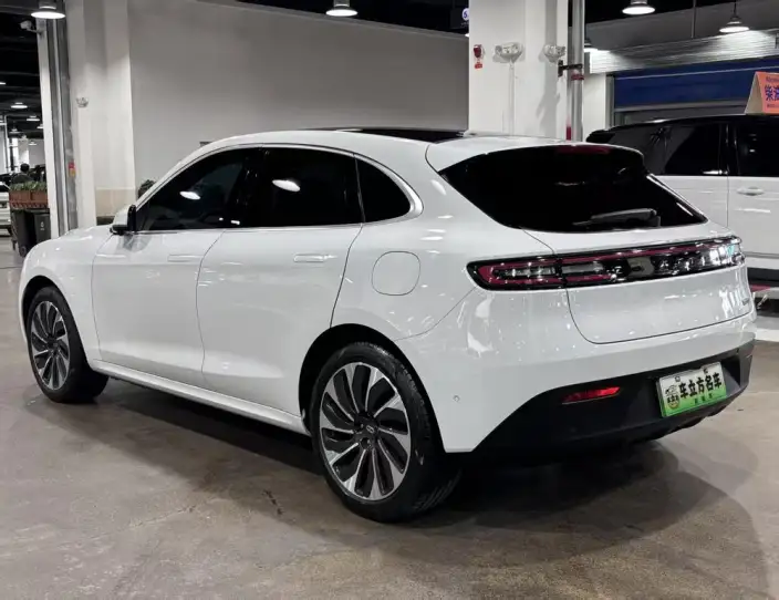 Aito M5 2022 Model Extended Range 4WD Ultimate Edition