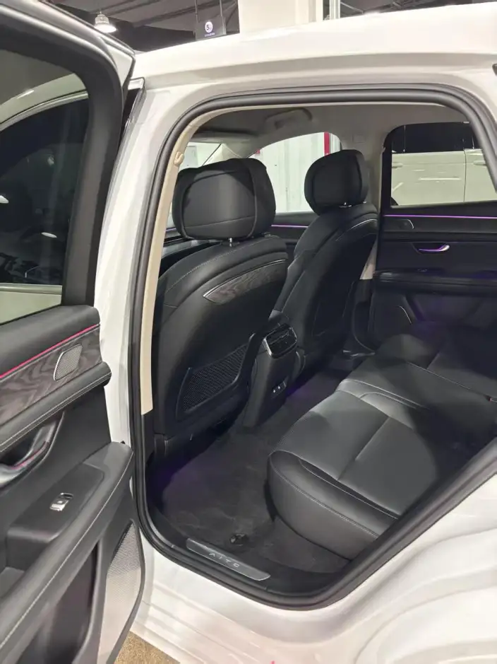 Aito M5 2022 Model Extended Range 4WD Ultimate Edition – фото 9