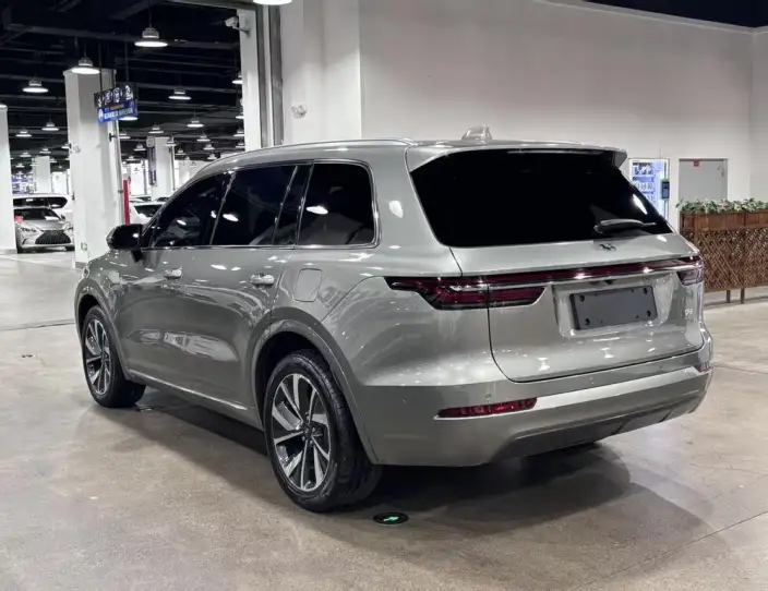 Li Auto ONE 2021 Model Extended Range 6 seat Edition – фото 4