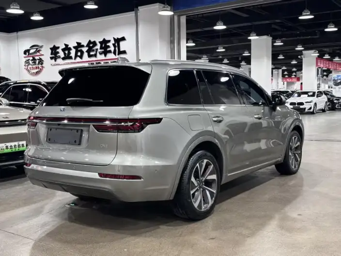 Li Auto ONE 2021 Model Extended Range 6 seat Edition – фото 6
