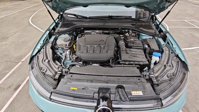 Volkswagen Passat 2025 Pro 380TSI Starry Dragon Respect Edition – фото 2
