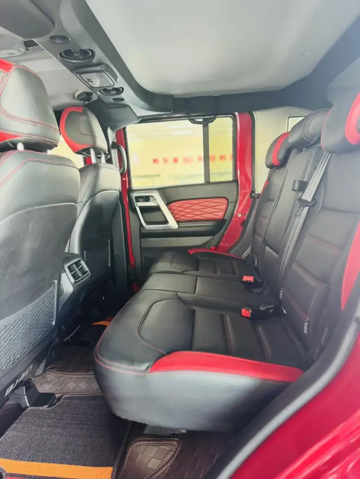 BAIC BJ40 2023 Model 2.0T Automatic 4WD City Hunter Edition Warrior Model – фото 9