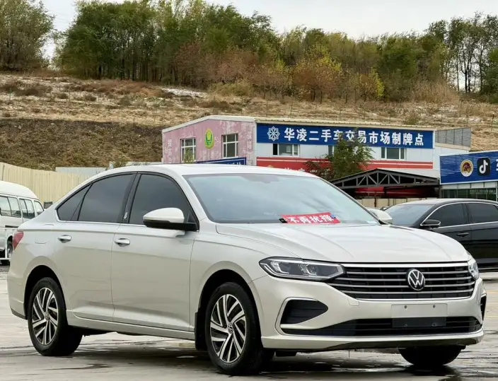 Volkswagen Lavida 2023 Model Facelift 1.5L Automatic Five million editions – фото 3