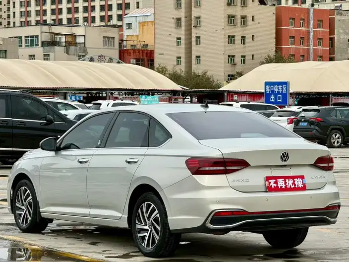 Volkswagen Lavida 2023 Model Facelift 1.5L Automatic Five million editions – фото 4