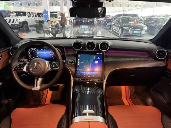 Mercedes-Benz GLC 2024 Model GLC 260 L 4MATIC Dynamic Model 5 seat – фото 6