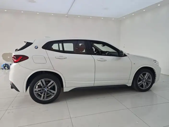 BMW X2 2023 Model sDrive25i M Sports Night Edition – фото 8