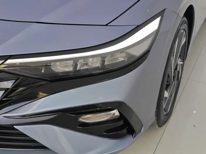 Hyundai Ioniq 2023 Model 1.5L CVT GLX Elite Edition – фото 9
