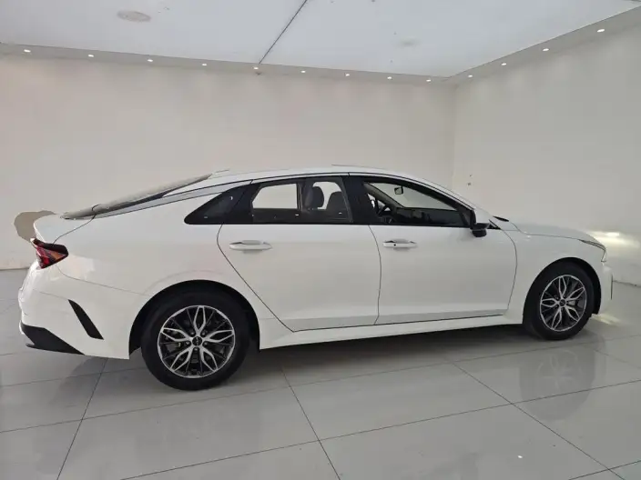 Kia K5 2025 Model 1.5T Deluxe Edition – фото 8
