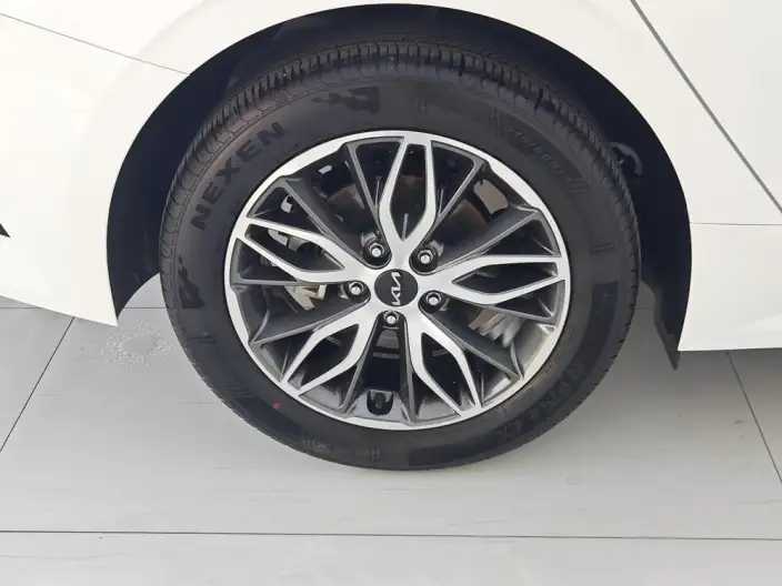 Kia K5 2025 Model 1.5T Deluxe Edition – фото 9