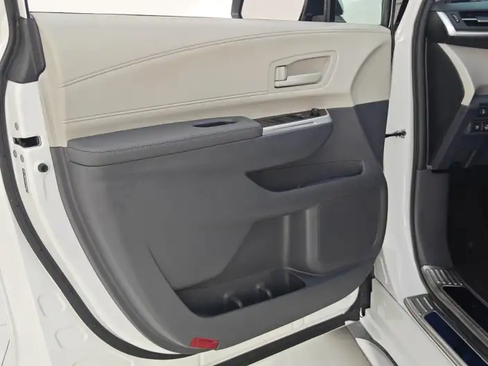 Granvia 2023 Model Intelligent Hybrid 2.5L Comfort Edition – фото 10