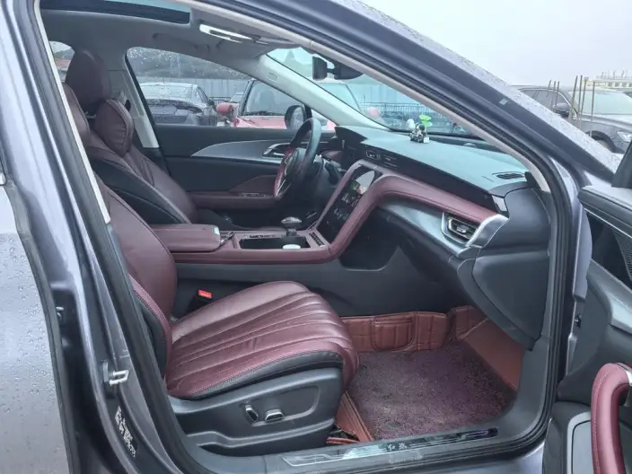 Hongqi H5 2023 Model 2.0T Automatic Flag Enjoy Edition – фото 7