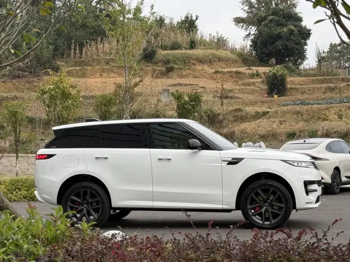 Range Rover Sport 2025 Model 400PS DYNAMIC SE – фото 6