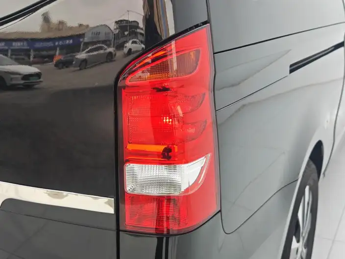 Viano 2021 Model 2.0T Elite Edition 7 seat – фото 9