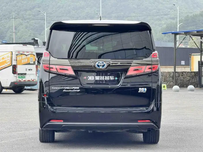 Vellfire 2023 Model 2.5L Automatic 4WD 7 seat Parallel Imported – фото 5